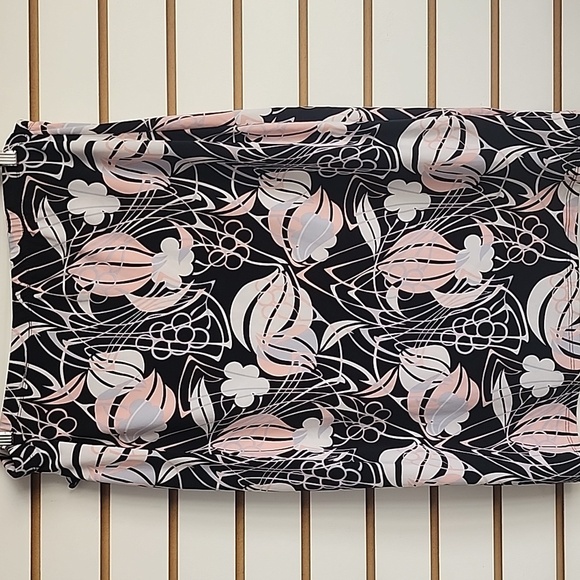 Merona Black and Pink Patterned Skirt - Picture 4 of 4